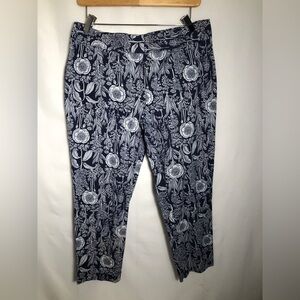- Womens Tommy Hilfiger Navy Blue And White Capri Pants. Size Medium. Like…